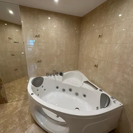 Lysa Gora Villa *